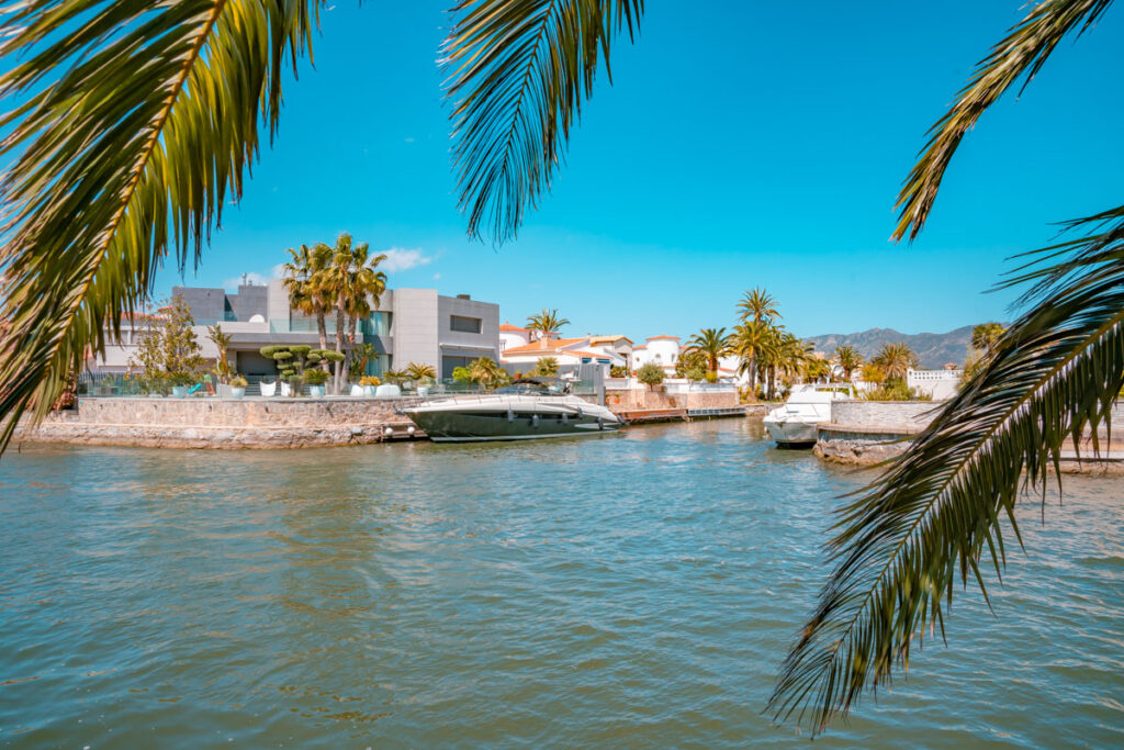 Leinwand Empuriabrava 18 – Leinwand von Hennen Arts