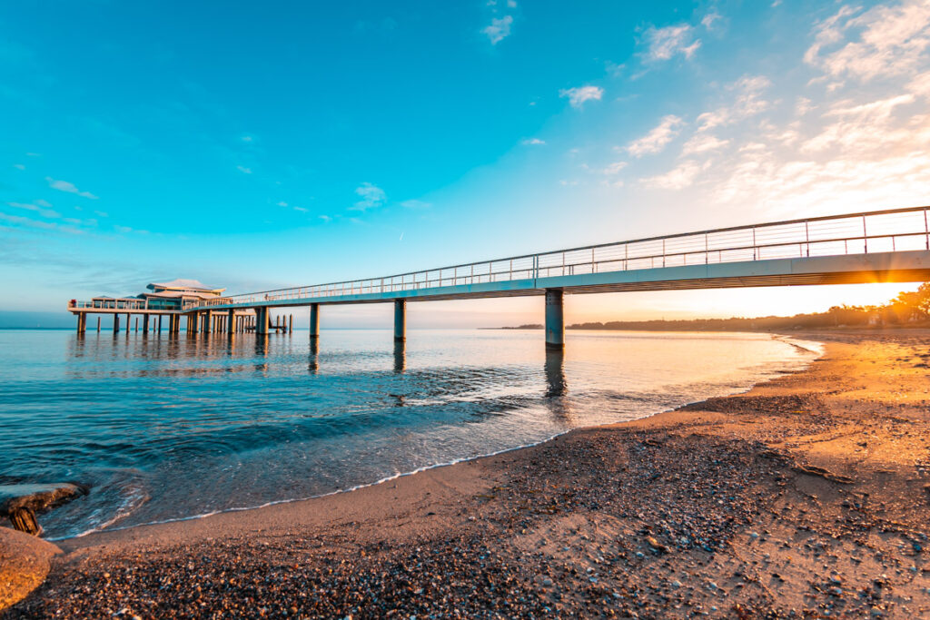 Leinwand Timmendorfer Strand / Niendorf 3 – Leinwand von Hennen Arts