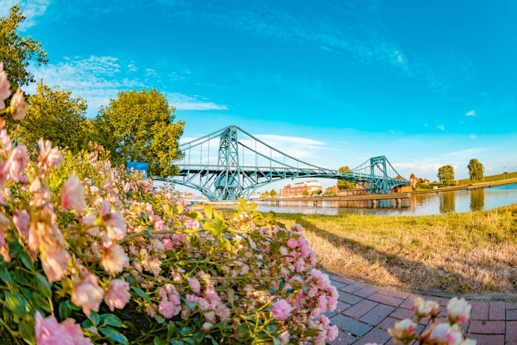 Leinwand Wilhelmshaven 1 – Leinwand von Hennen Arts